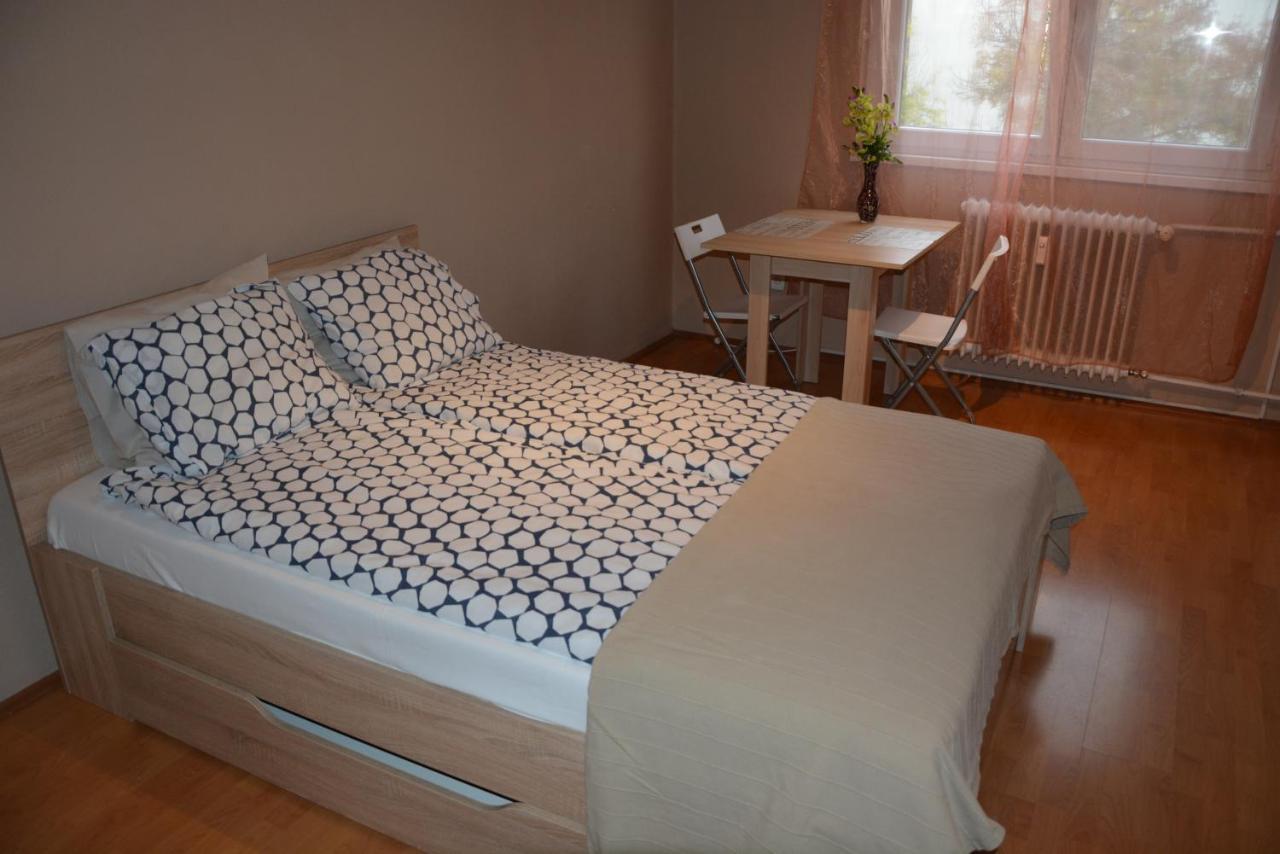 Poetyi Flat Appartement Boedapest Buitenkant foto